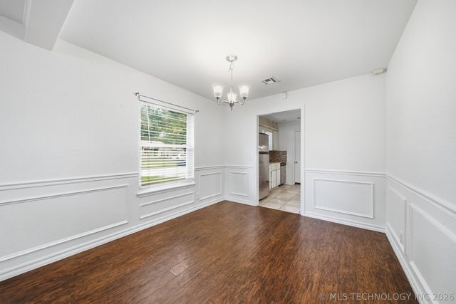 4331 S Detroit Avenue, Tulsa, OK 74105