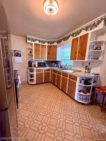 2060 Christner Street, Burton, MI 48519