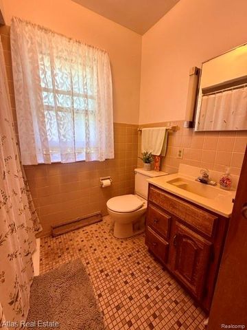 2060 Christner Street, Burton, MI 48519