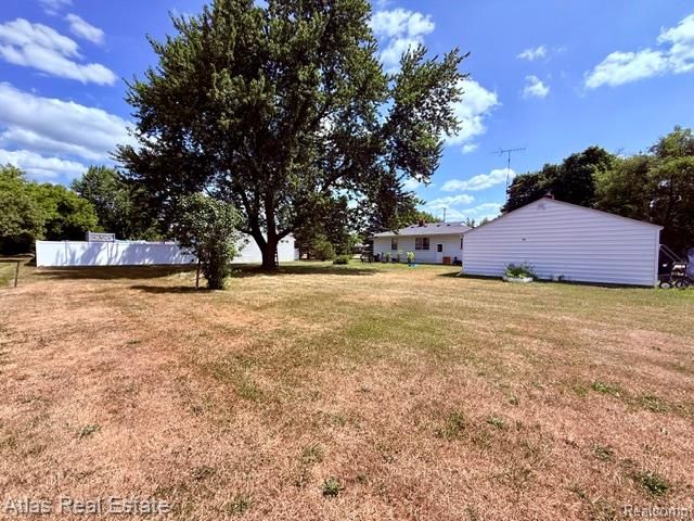 2060 Christner Street, Burton, MI 48519