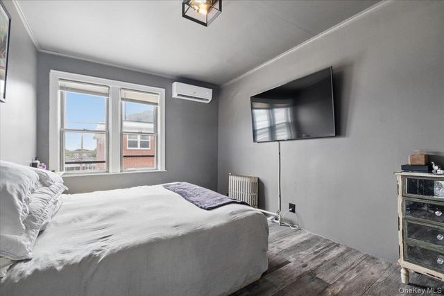 2760 Hering Avenue, Bronx, NY 10469