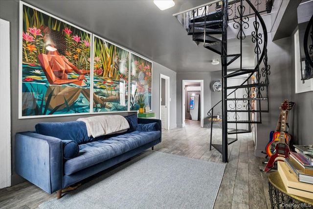 2760 Hering Avenue, Bronx, NY 10469