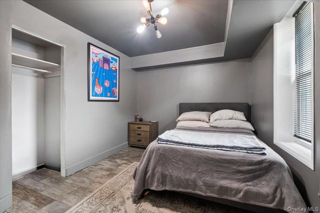 2760 Hering Avenue, Bronx, NY 10469
