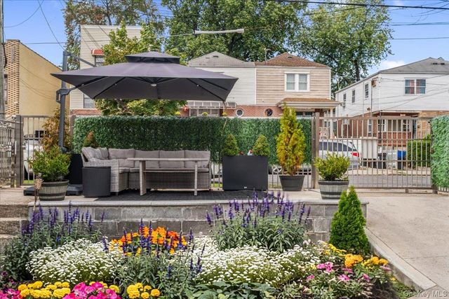 2760 Hering Avenue, Bronx, NY 10469