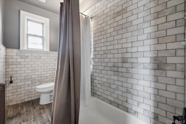 2760 Hering Avenue, Bronx, NY 10469