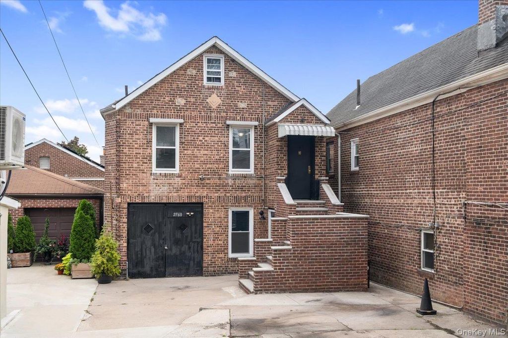 2760 Hering Avenue, Bronx, NY 10469 — exterior