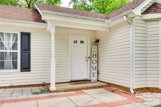 7442 Crestside Lane, Charlotte, NC 28227