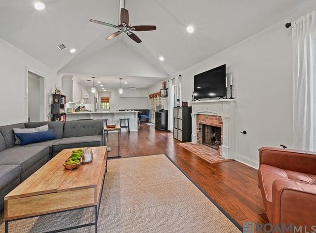 8064 Poirier Pl, Baton Rouge, LA 70806