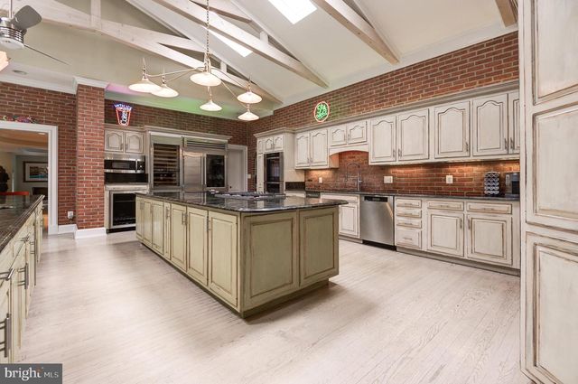 11501 SKIPWITH LN, Potomac, MD 20854