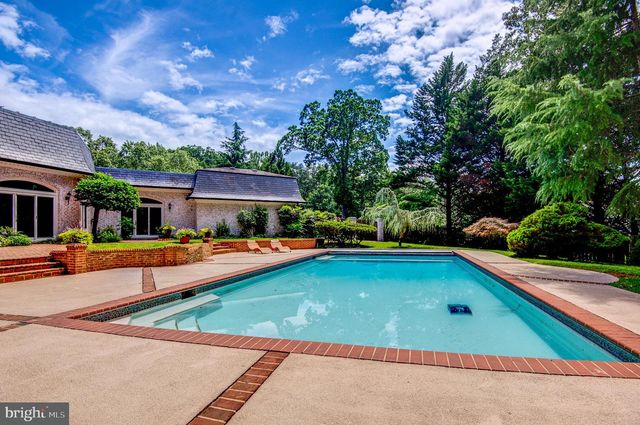 11501 SKIPWITH LN, Potomac, MD 20854