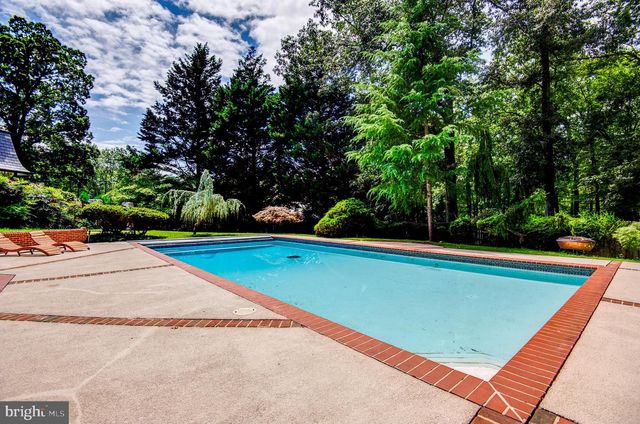 11501 SKIPWITH LN, Potomac, MD 20854