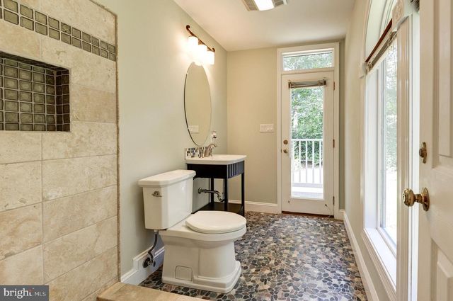 11501 SKIPWITH LN, Potomac, MD 20854