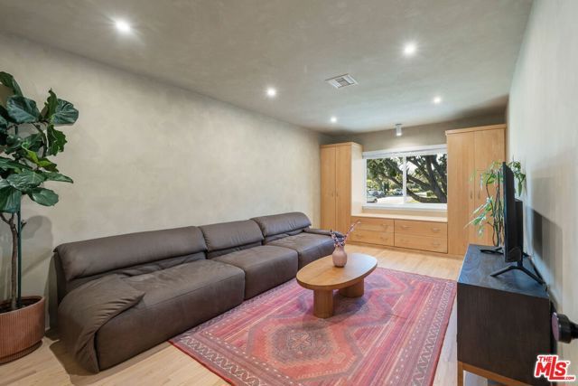 6202 N Willard Avenue, San Gabriel, CA 91775