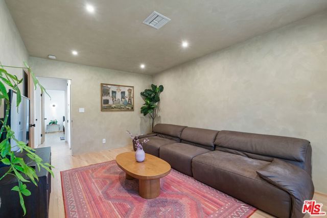 6202 N Willard Avenue, San Gabriel, CA 91775