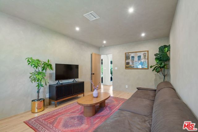 6202 N Willard Avenue, San Gabriel, CA 91775