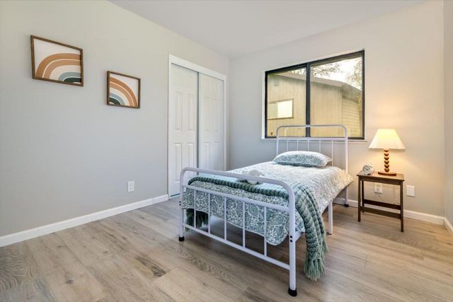 11365 Shadow Ln, Browns Valley, CA 95918