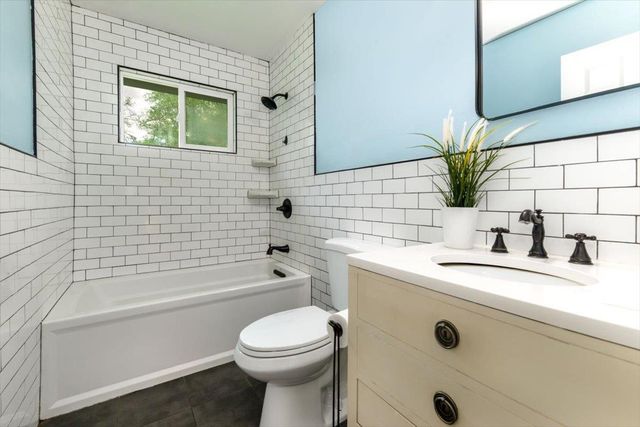 11365 Shadow Ln, Browns Valley, CA 95918