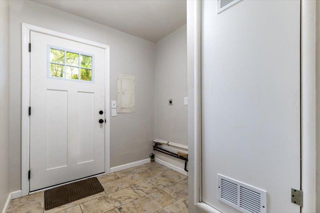11365 Shadow Ln, Browns Valley, CA 95918