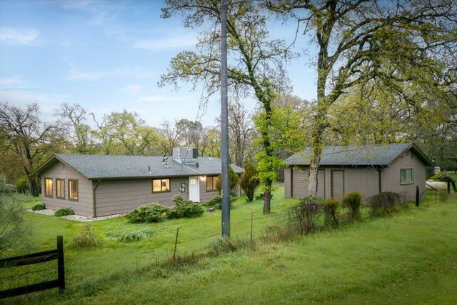 11365 Shadow Ln, Browns Valley, CA 95918