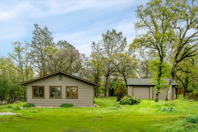 11365 Shadow Ln, Browns Valley, CA 95918