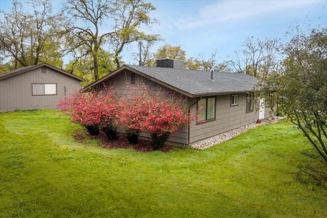 11365 Shadow Ln, Browns Valley, CA 95918