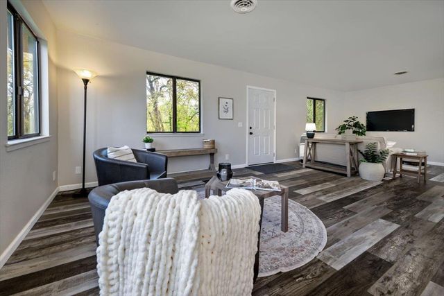 11365 Shadow Ln, Browns Valley, CA 95918