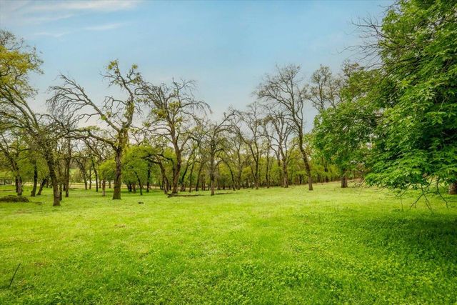11365 Shadow Ln, Browns Valley, CA 95918