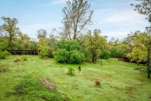 11365 Shadow Ln, Browns Valley, CA 95918