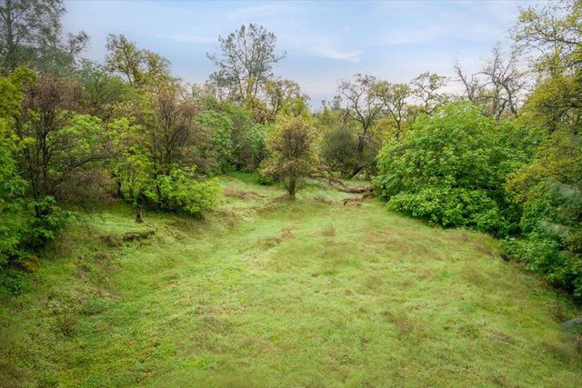 11365 Shadow Ln, Browns Valley, CA 95918