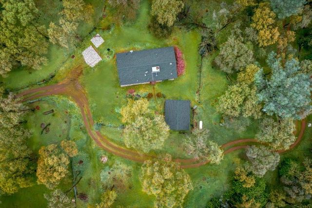 11365 Shadow Ln, Browns Valley, CA 95918