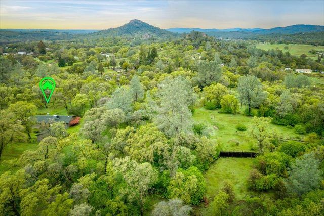 11365 Shadow Ln, Browns Valley, CA 95918