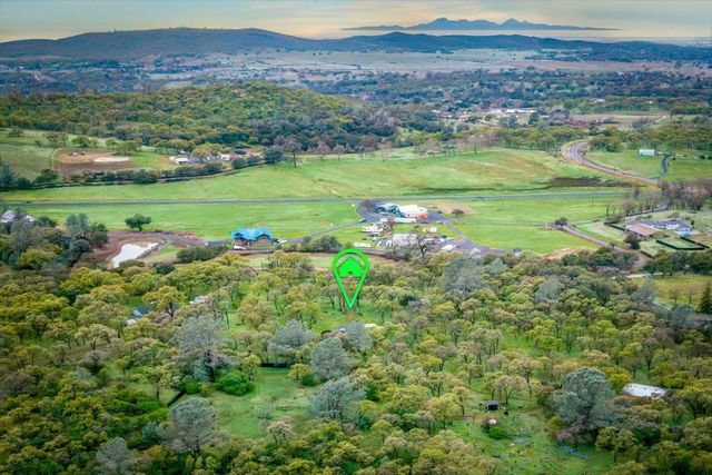 11365 Shadow Ln, Browns Valley, CA 95918