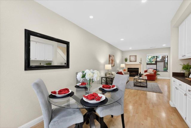 582 Pimlico Court, Walnut Creek, CA 94597