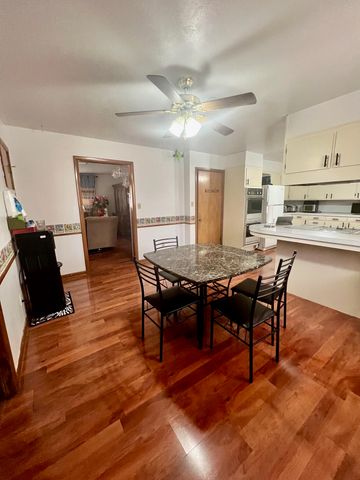 1405 N Roosevelt Ave, Liberal, KS 67901