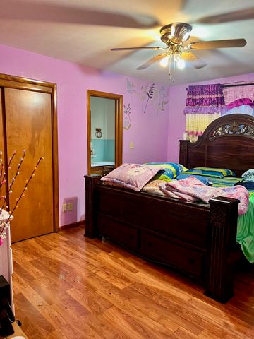 1405 N Roosevelt Ave, Liberal, KS 67901