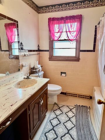 1405 N Roosevelt Ave, Liberal, KS 67901