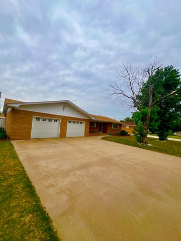 1405 N Roosevelt Ave, Liberal, KS 67901