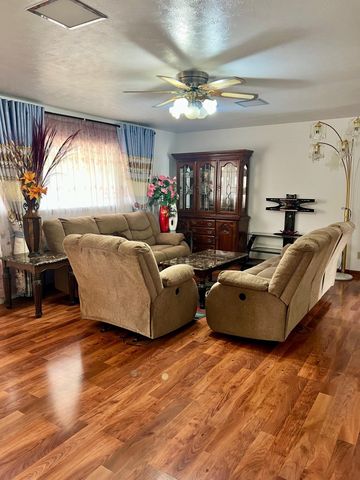 1405 N Roosevelt Ave, Liberal, KS 67901