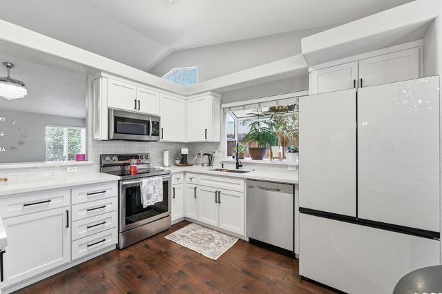 3409 Friar Tuck Way, Modesto, CA 95355