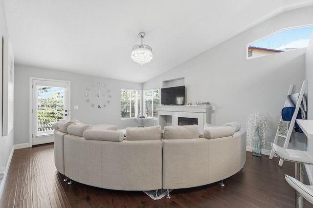 3409 Friar Tuck Way, Modesto, CA 95355