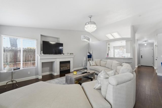 3409 Friar Tuck Way, Modesto, CA 95355