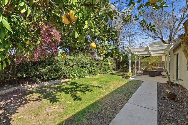 3409 Friar Tuck Way, Modesto, CA 95355