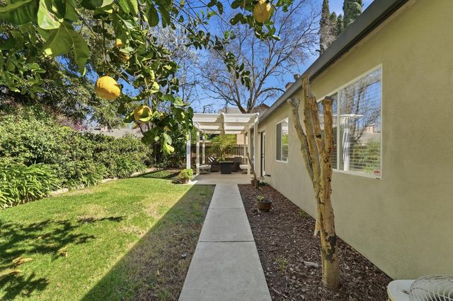 3409 Friar Tuck Way, Modesto, CA 95355