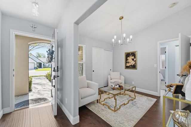 3409 Friar Tuck Way, Modesto, CA 95355