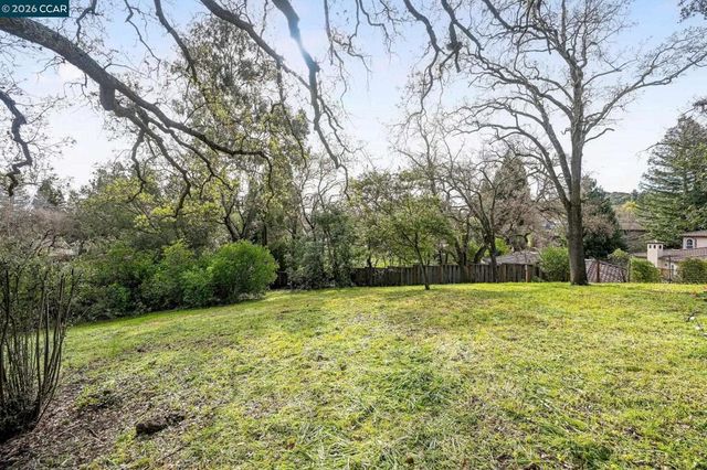 817 817 Slater Ave, Pleasant Hill, CA 94523