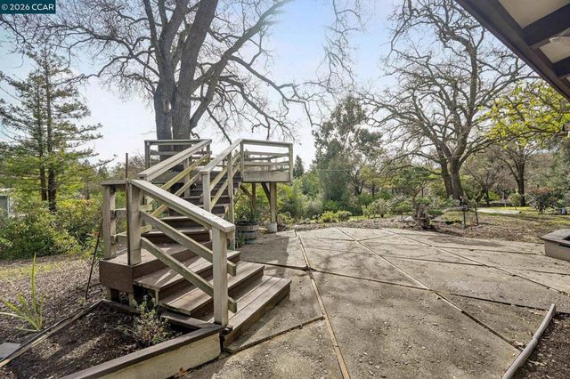 817 817 Slater Ave, Pleasant Hill, CA 94523