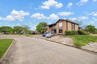 4017 Briar Hollow Drive, Dickinson, TX 77539