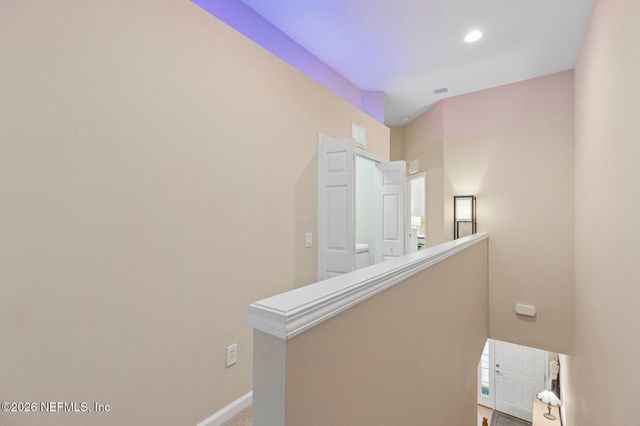6975 ROUNDLEAF Drive, Jacksonville, FL 32258
