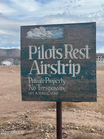 2680 W PILOTS REST AIRSTRIP --, Paulden, AZ 86334