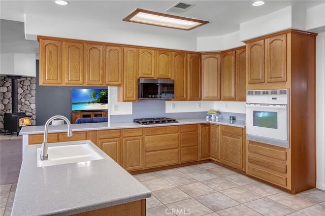8727 Wintergreen, Pinon Hills, CA 92372